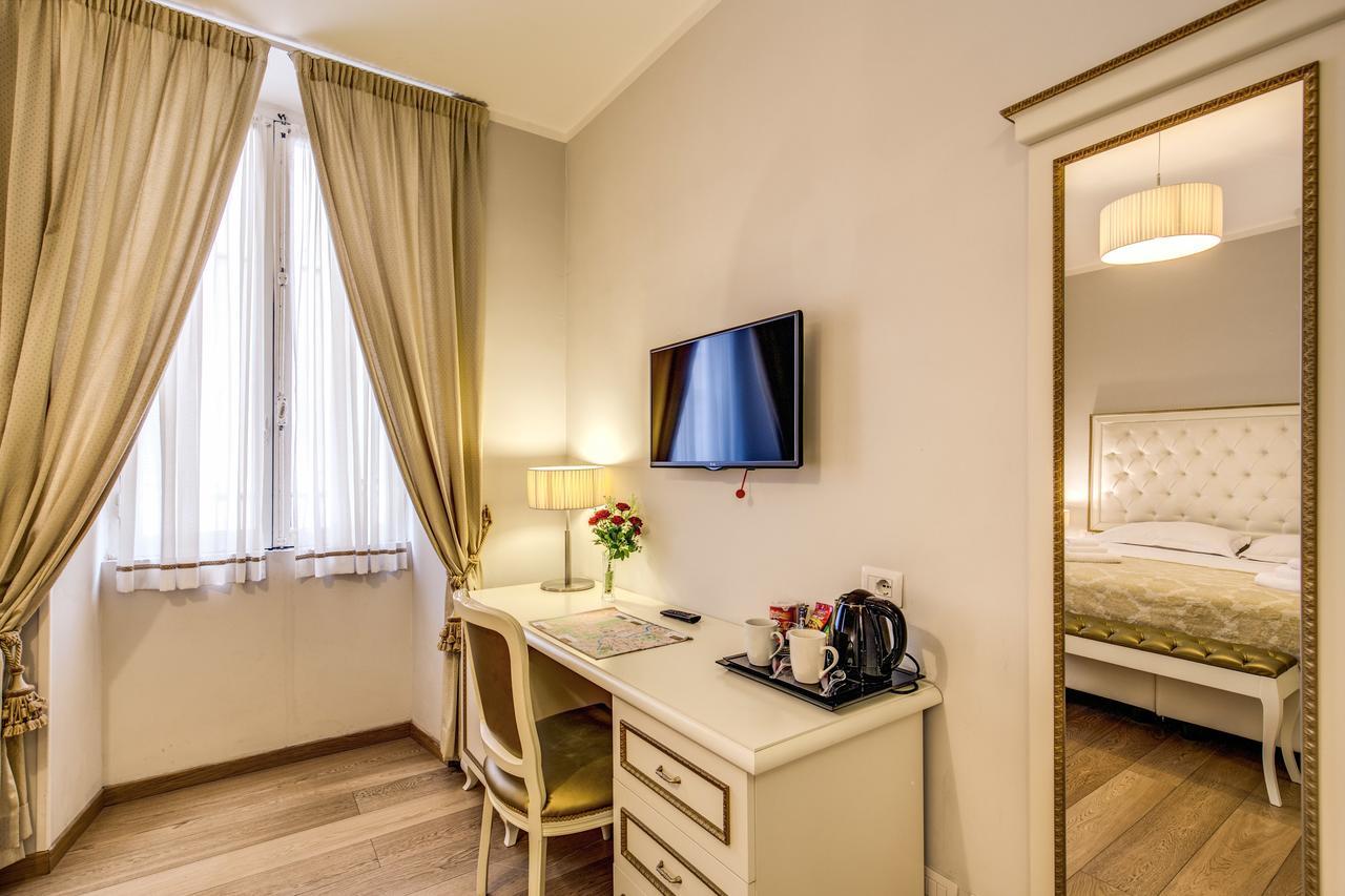 Gravina Suite Frattina Rome Bagian luar foto