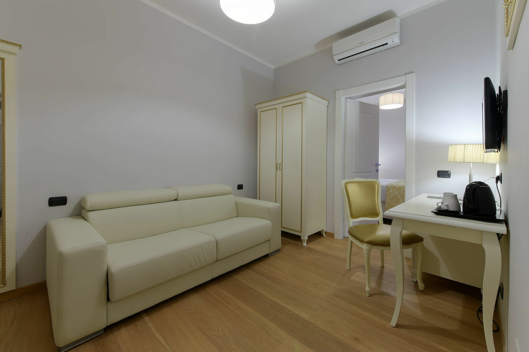 Gravina Suite Frattina Rome Bagian luar foto