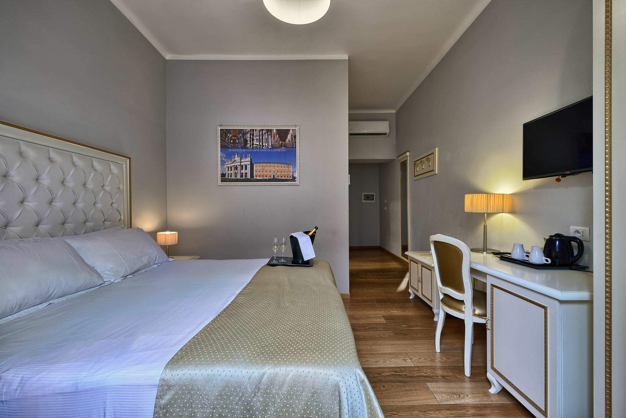 Gravina Suite Frattina Rome Bagian luar foto