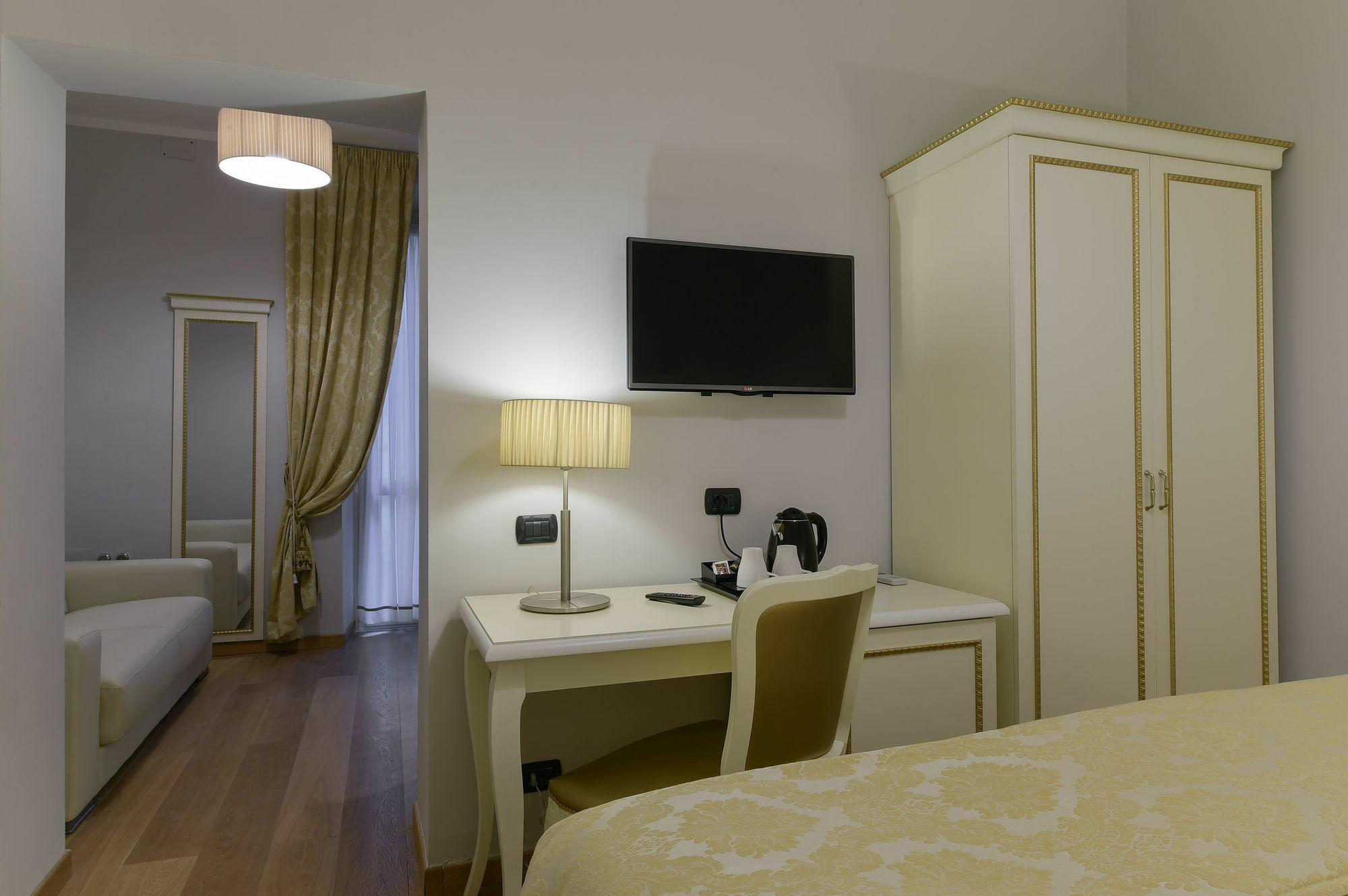 Gravina Suite Frattina Rome Bagian luar foto